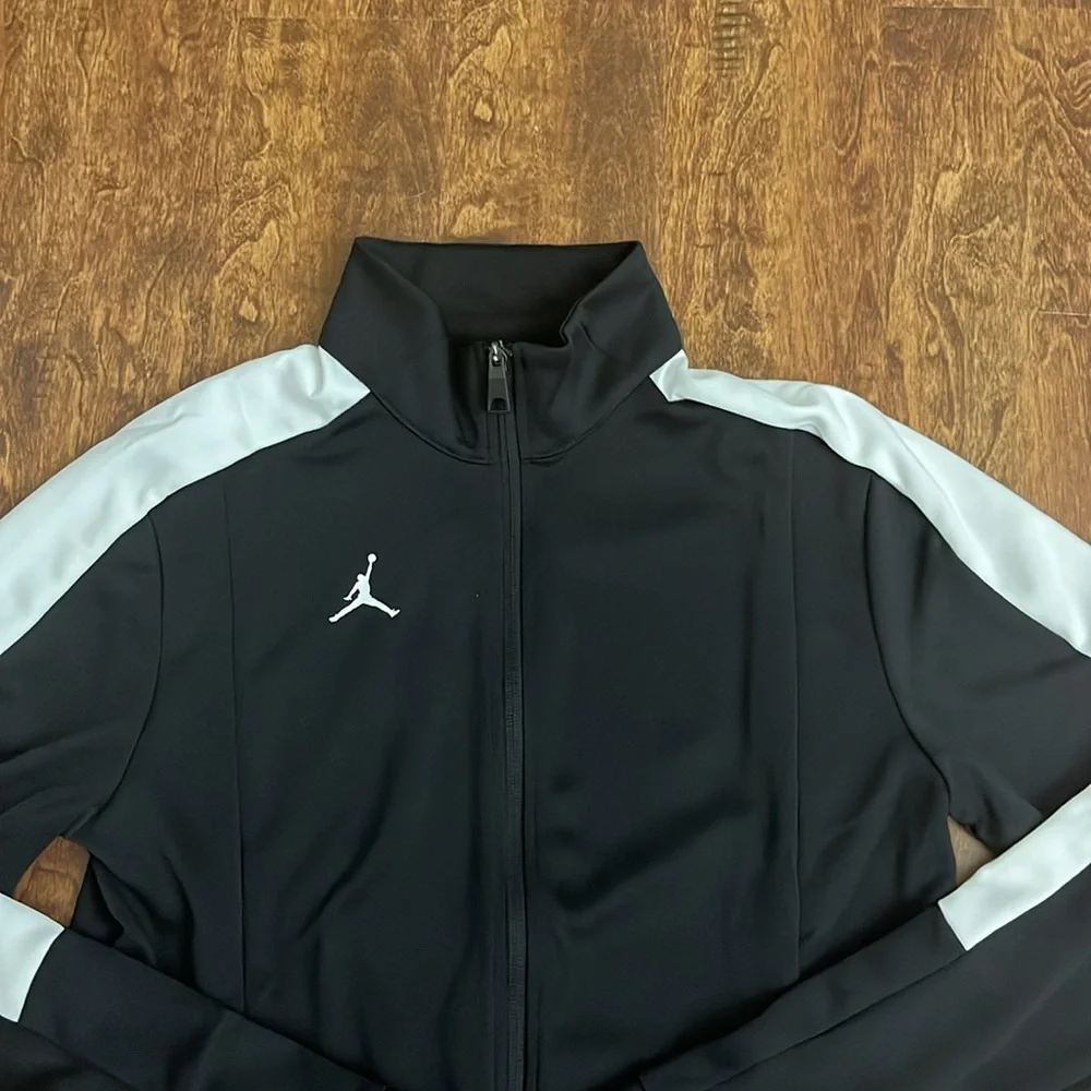 Jordan Track Jacket Size L
